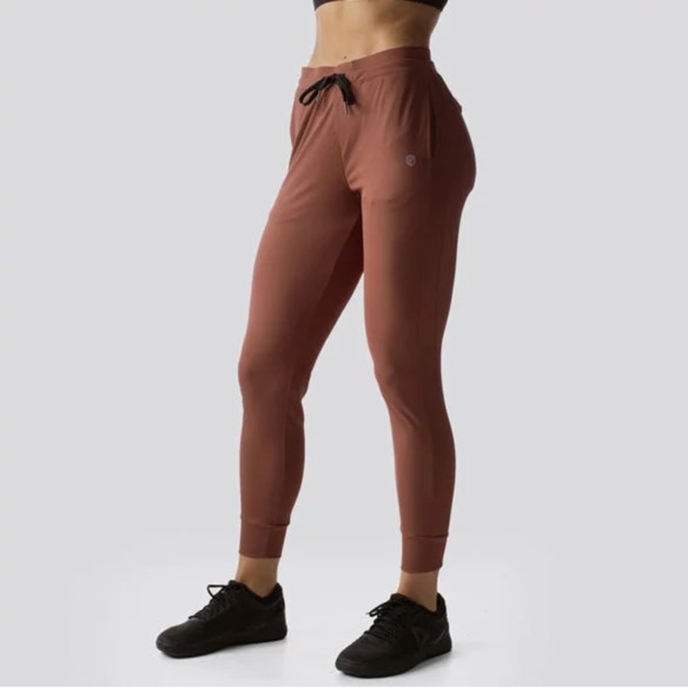 Born Primitive Ribbed Women’s Recovery Joggers in Rust Color (Size XS)
